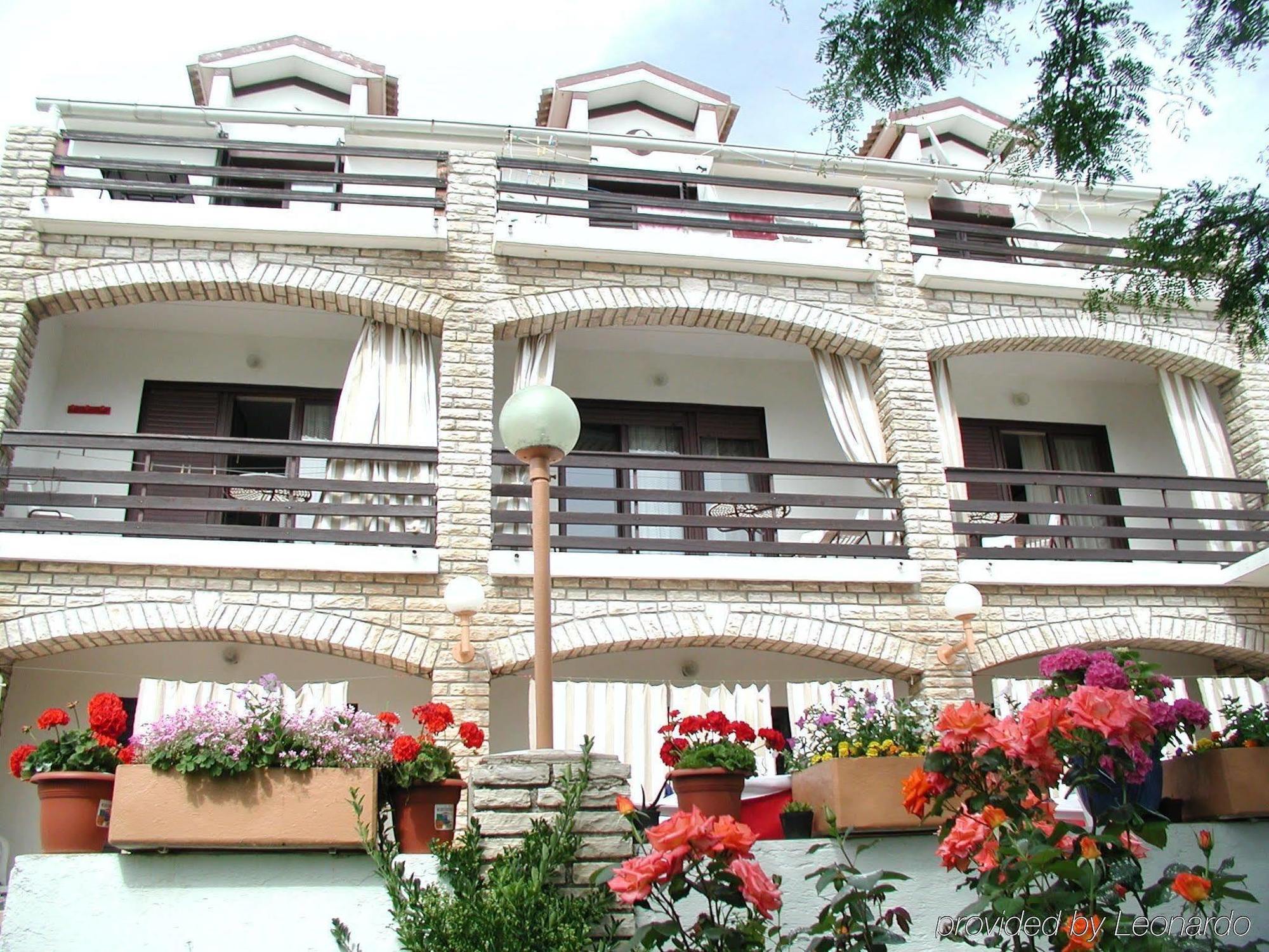 Hotel Tony Pag Town Buitenkant foto